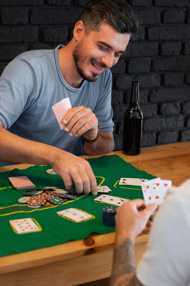 sky77 apk live-dealer table streaming on mobile with HD quality